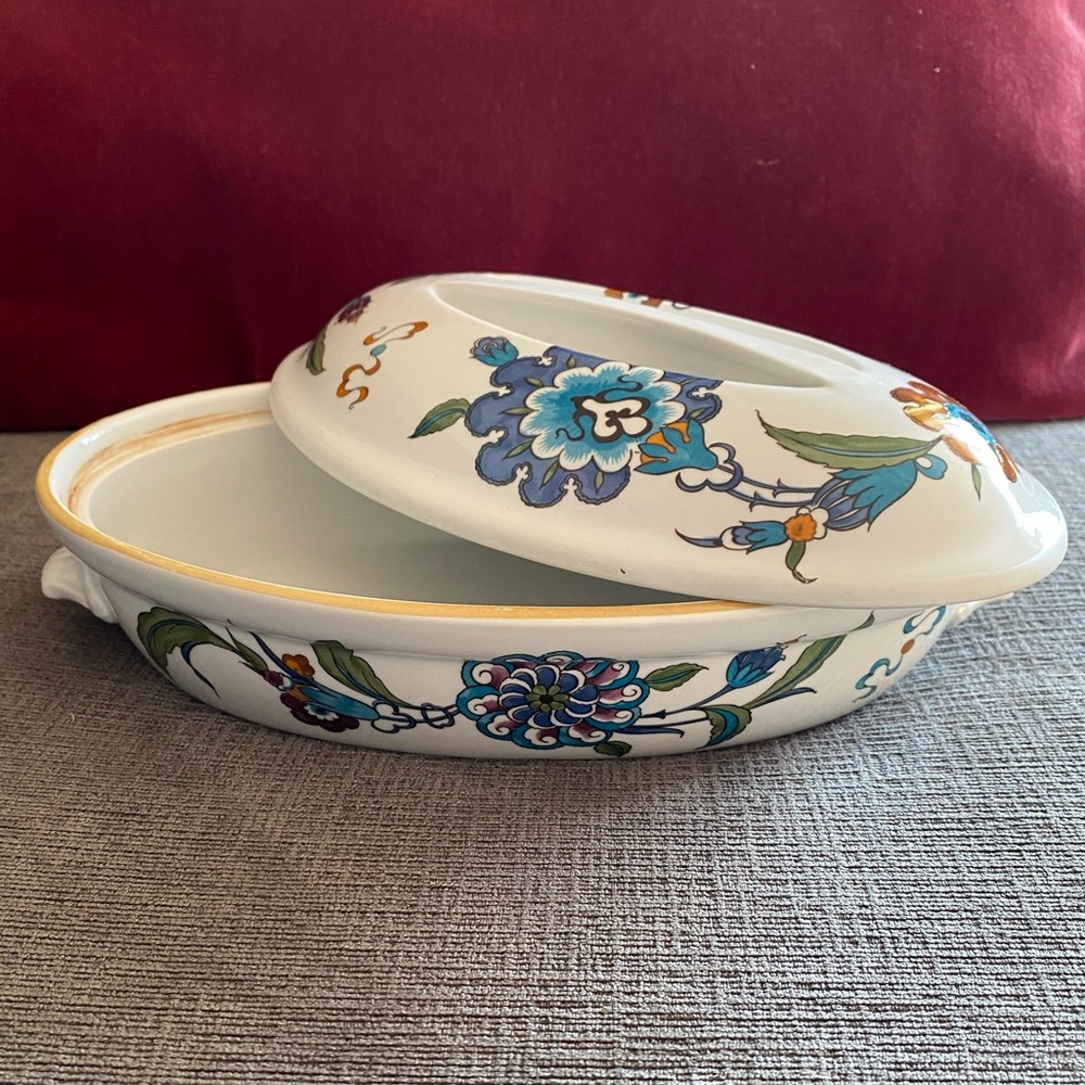 Royal Worcester England Palmyra Bride of the Desert Oval Covered Casserole Dish